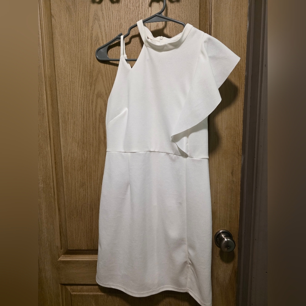 Molly Bracken Elegant One Shoulder Cream Dress